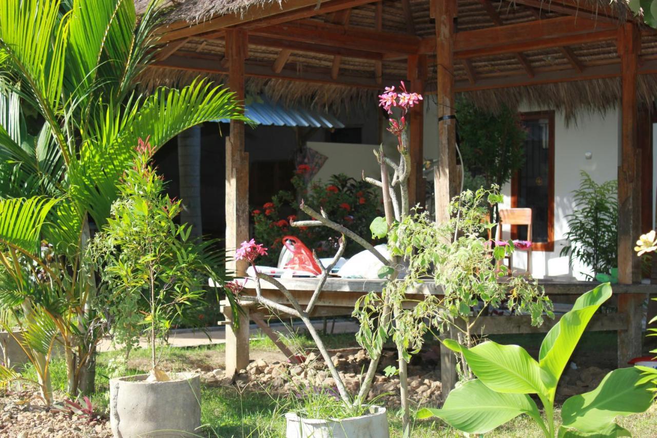 Herry Homestay Kuta  Екстер'єр фото